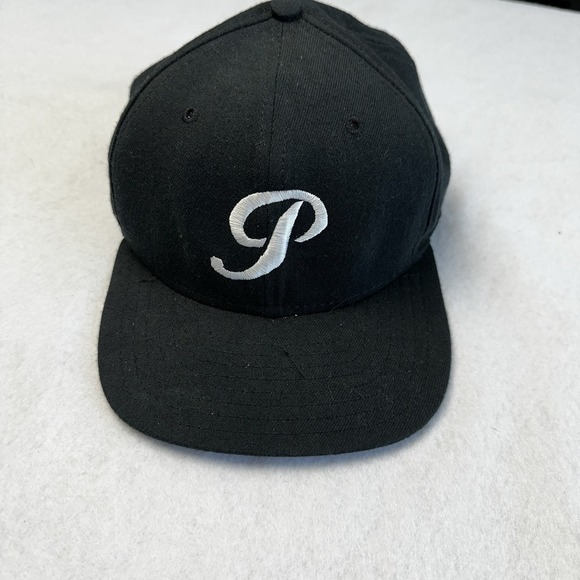 VINTAGE New Era Hat Cap Snap Back Black P Embroidered Wool Mens Medium Large 90s - Picture 1 of 8
